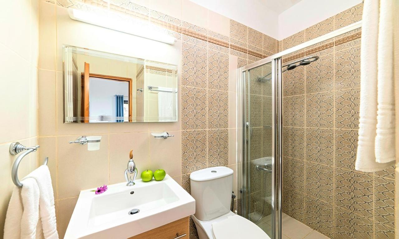Du Lac Villas Kournás 외부 사진