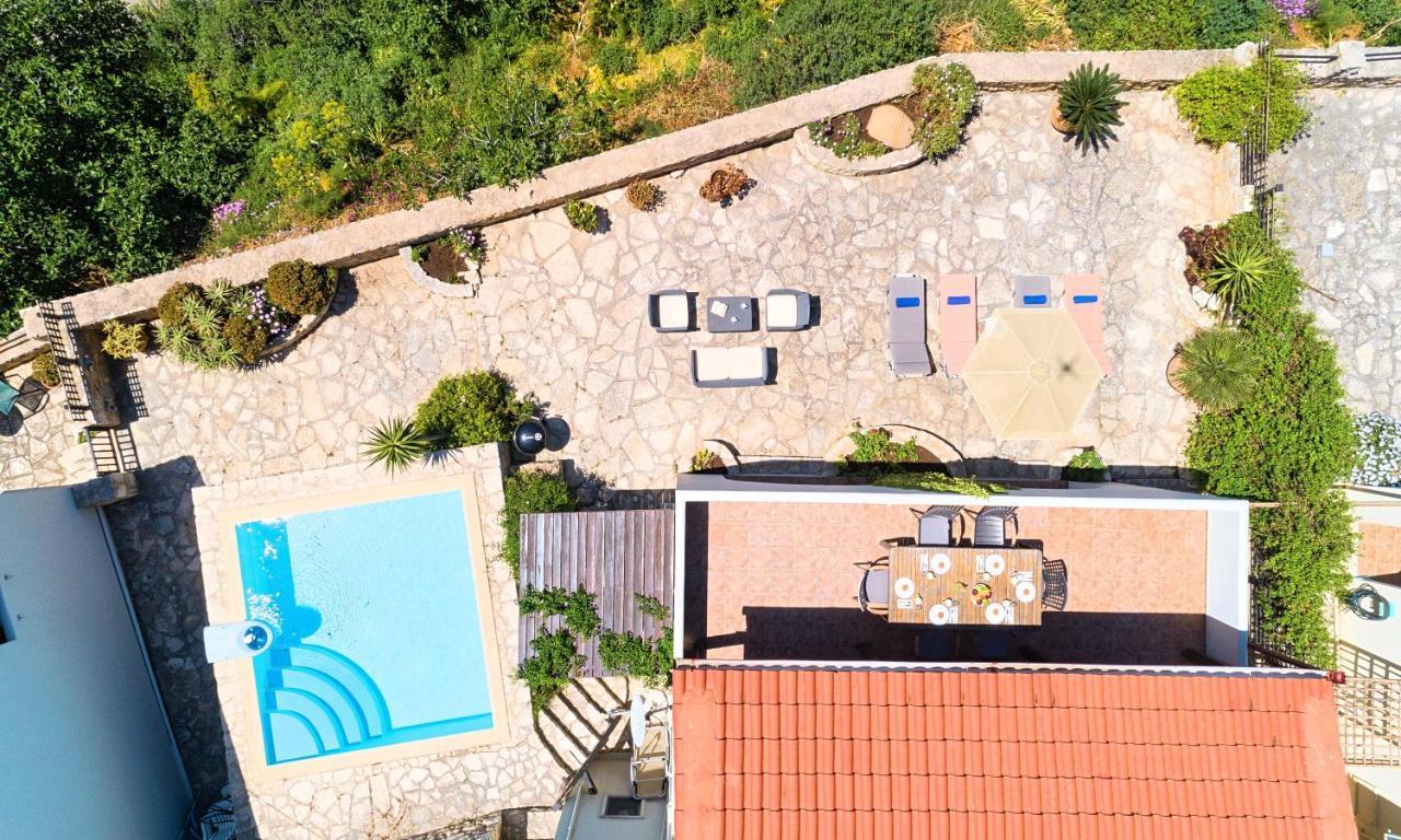 Du Lac Villas Kournás 외부 사진